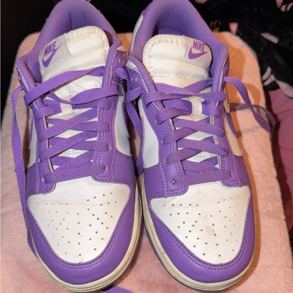 Nike White and Purple Athletic Shoes